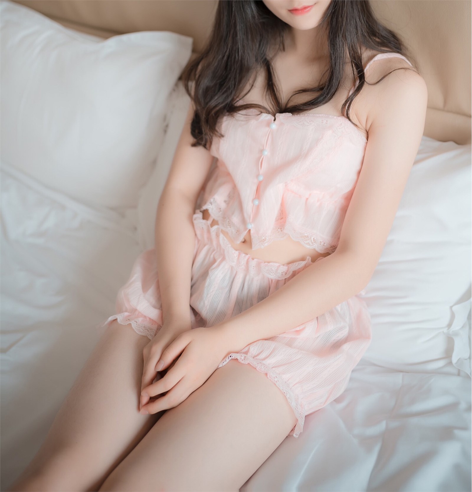 A girl friend in pajamas(14)